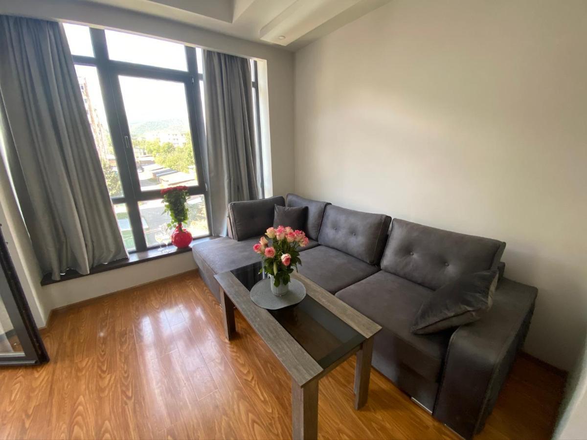 Sunny Apartment Dilijan Exterior foto
